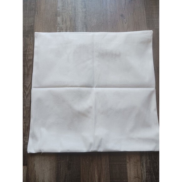 Anatomy of a German Shepherd Pillow Case - Picture 7 of 8